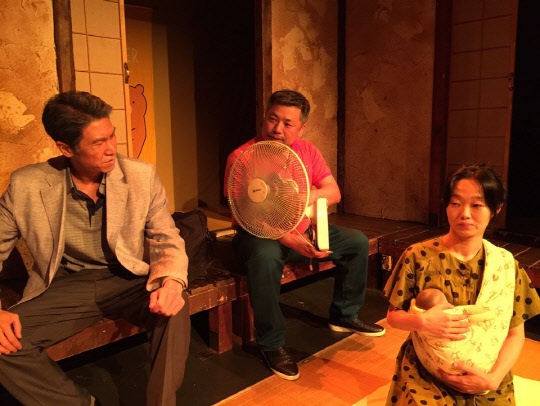 '여름은 덥고 겨울은 길다' 한 장면  (사진=밀양공연예술축제추진위원회 제공)